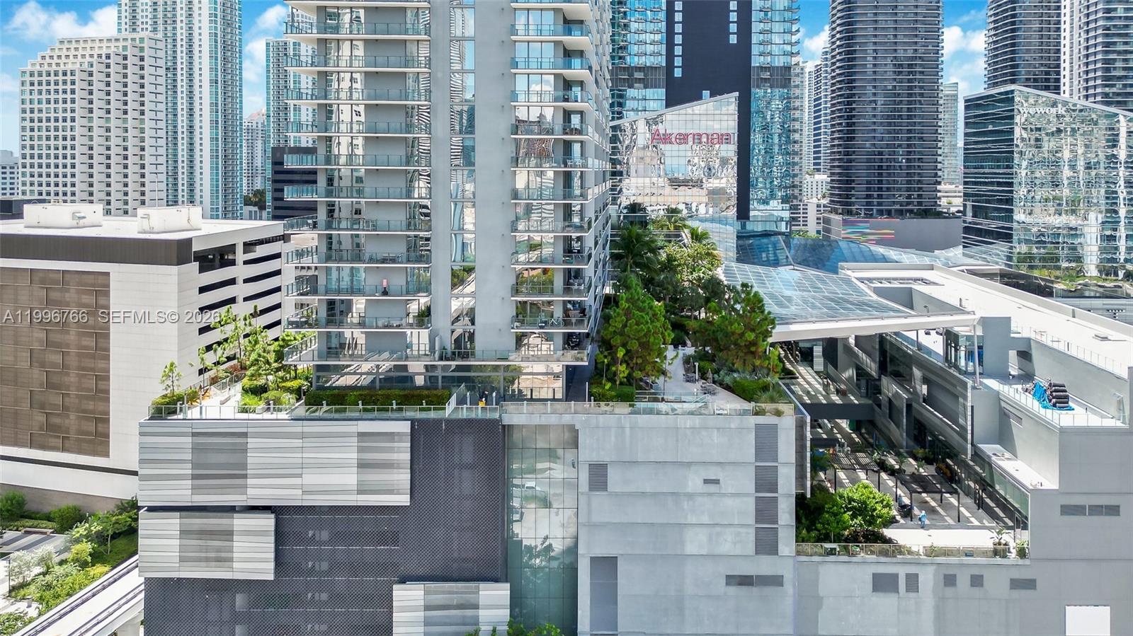 REACH CONDO - Residential