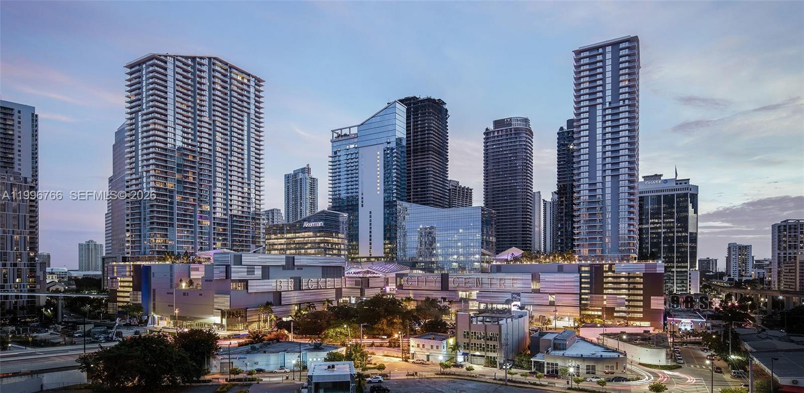 REACH CONDO - Residential