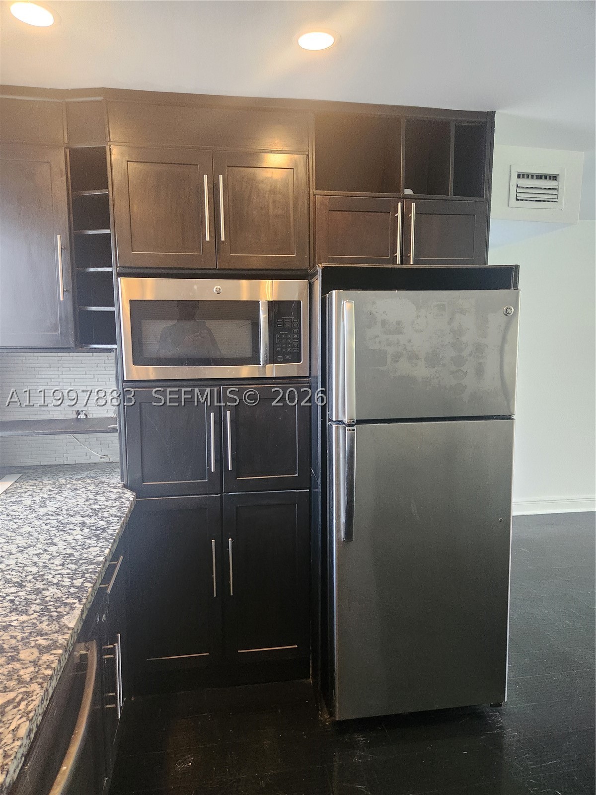 SPRING CREEK CONDO APARTM - Residential