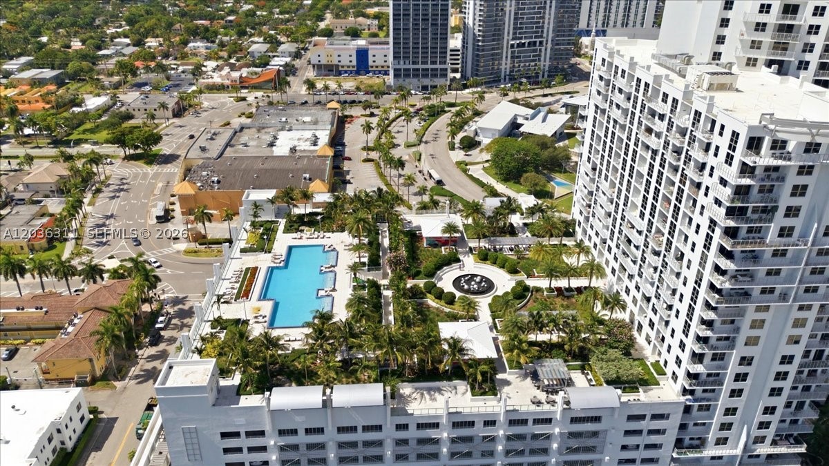 CIRC RESIDENCES CONDO - Residential