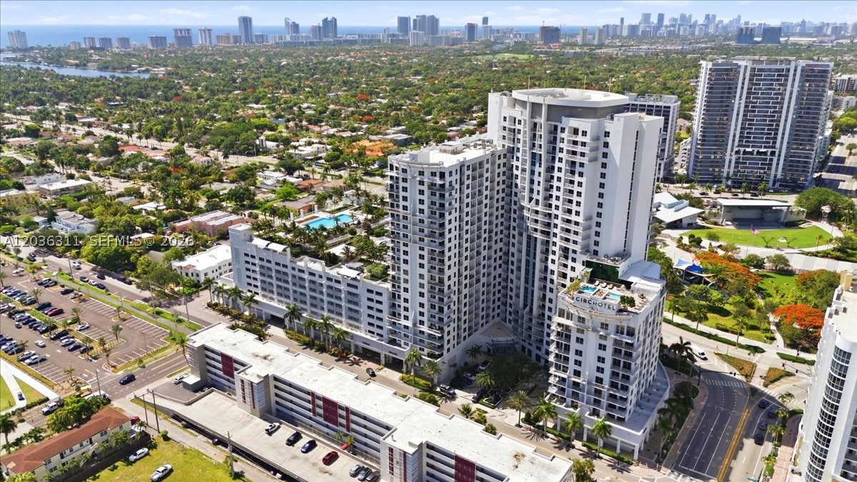 CIRC RESIDENCES CONDO - Residential