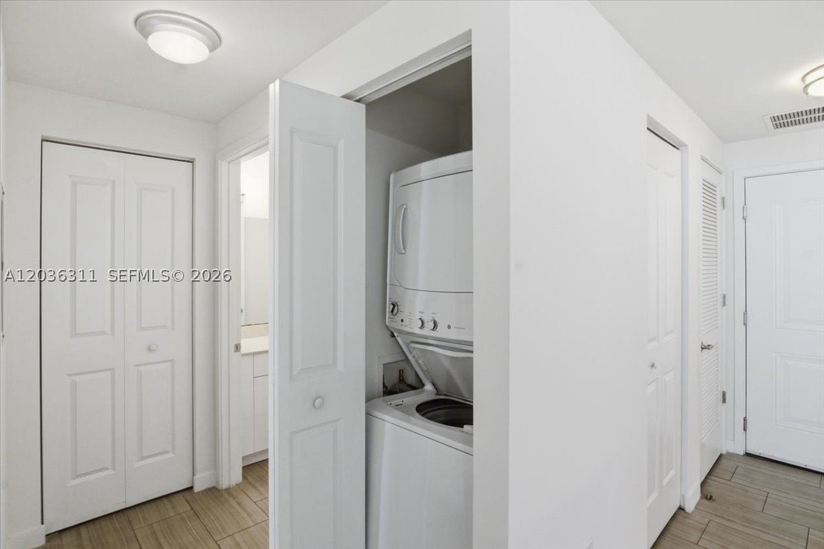 CIRC RESIDENCES CONDO - Residential