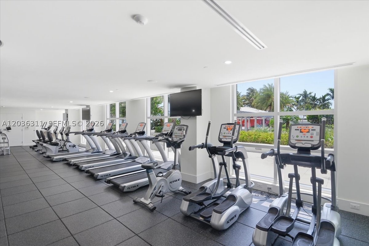 CIRC RESIDENCES CONDO - Residential