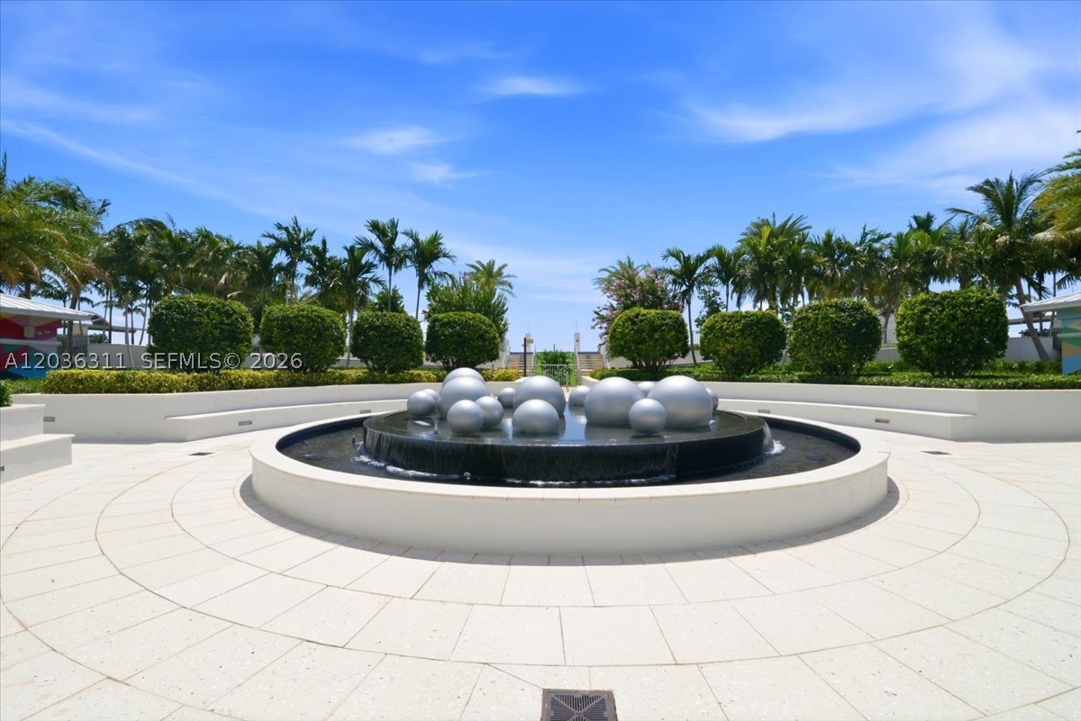 CIRC RESIDENCES CONDO - Residential