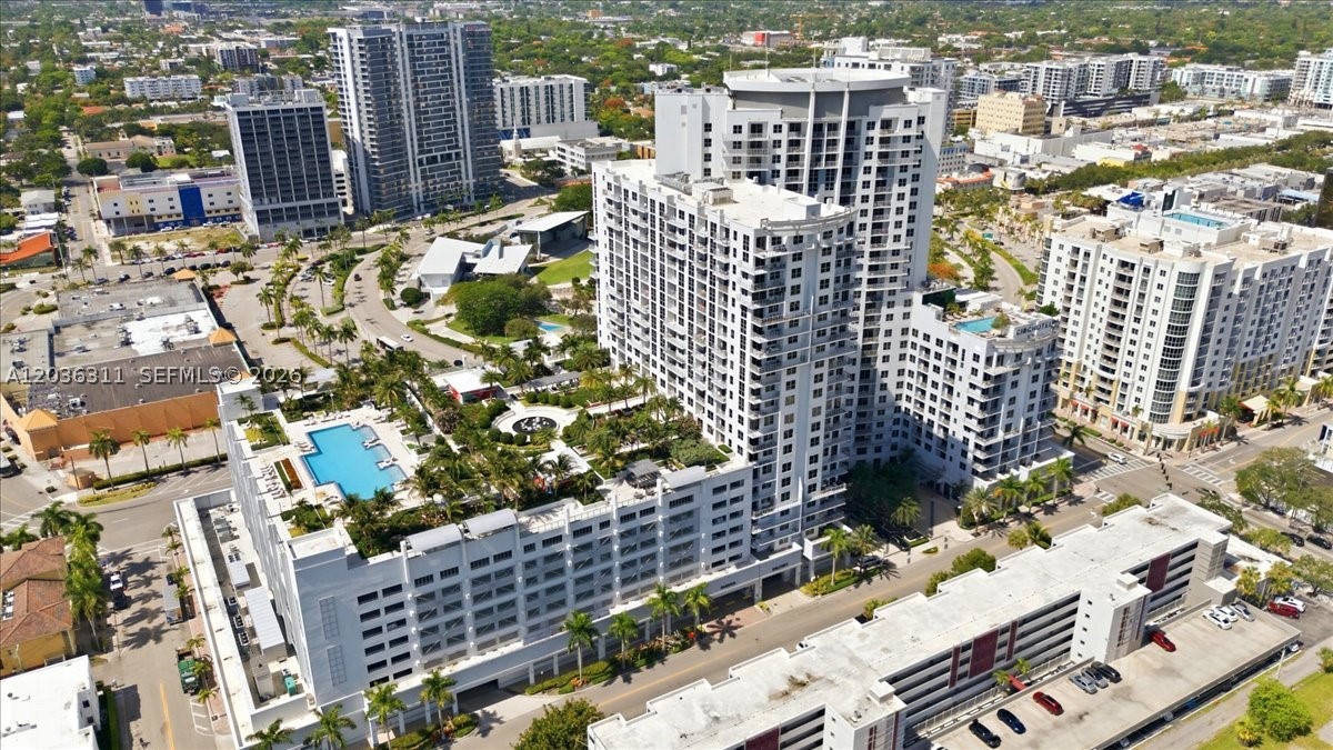 CIRC RESIDENCES CONDO - Residential