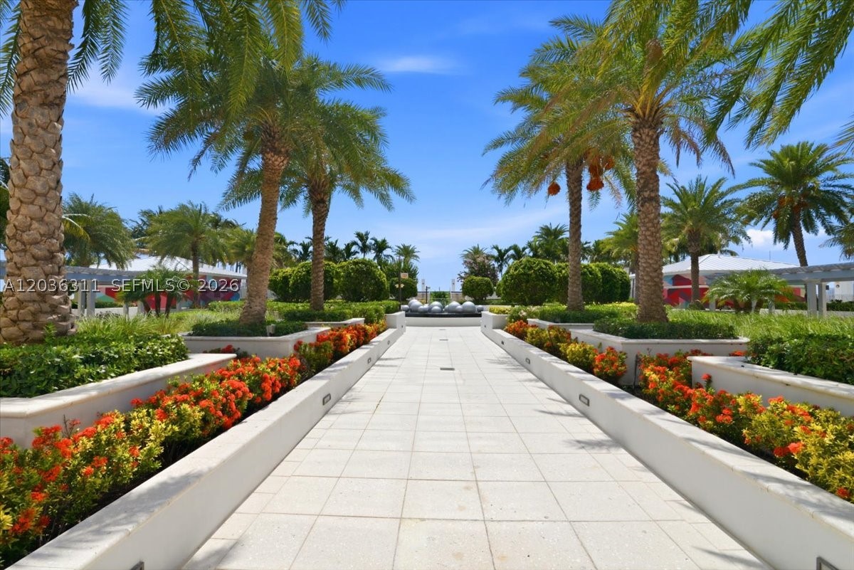 CIRC RESIDENCES CONDO - Residential