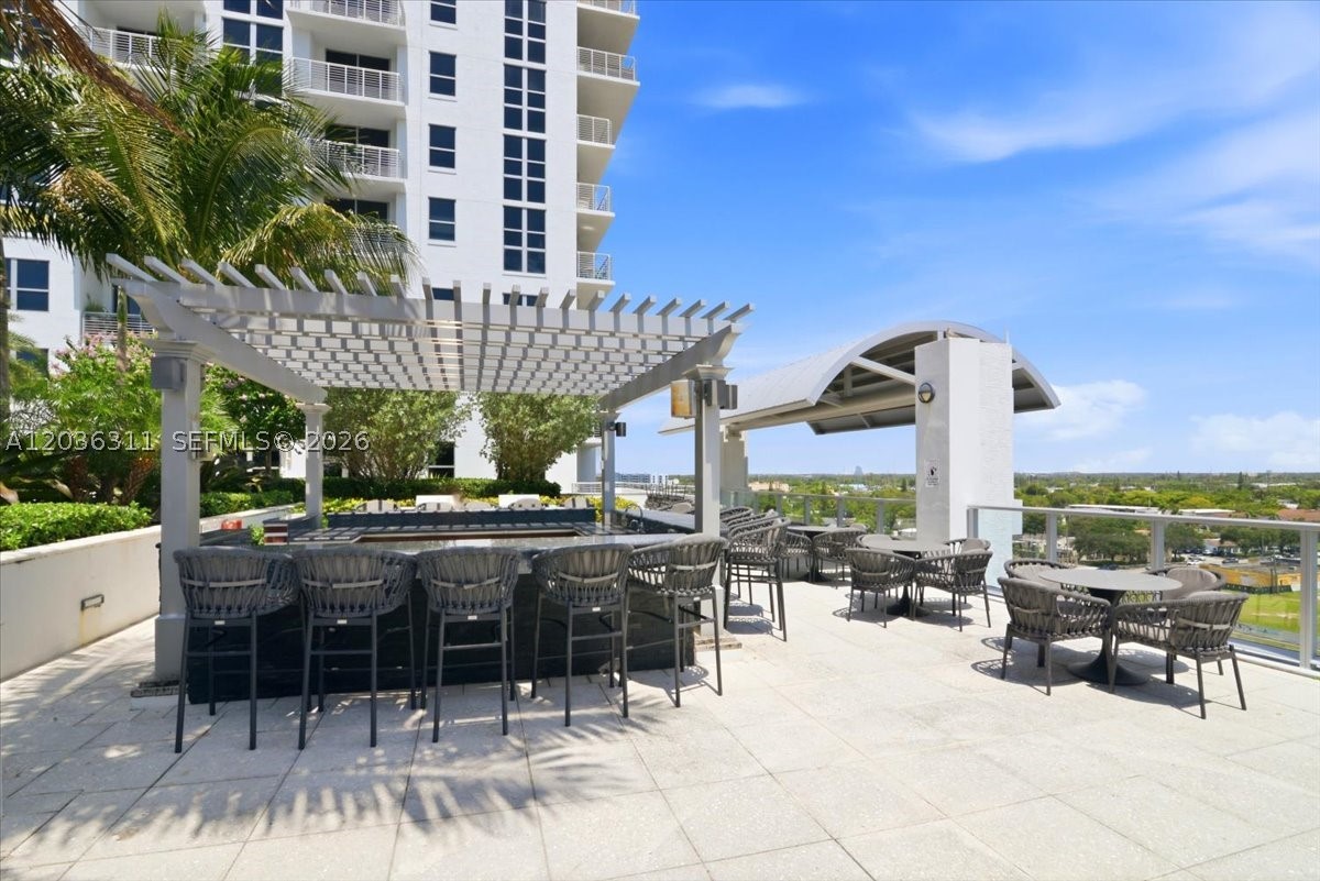 CIRC RESIDENCES CONDO - Residential