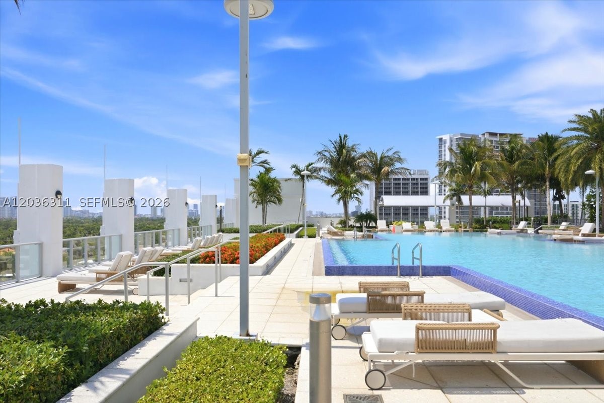 CIRC RESIDENCES CONDO - Residential