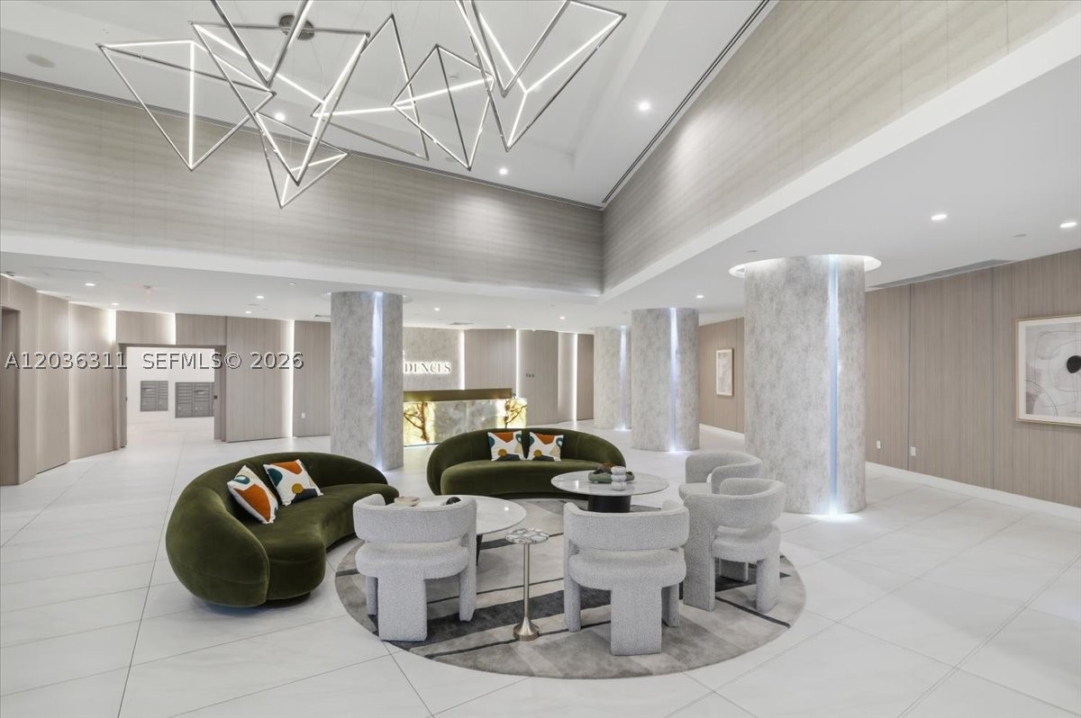 CIRC RESIDENCES CONDO - Residential