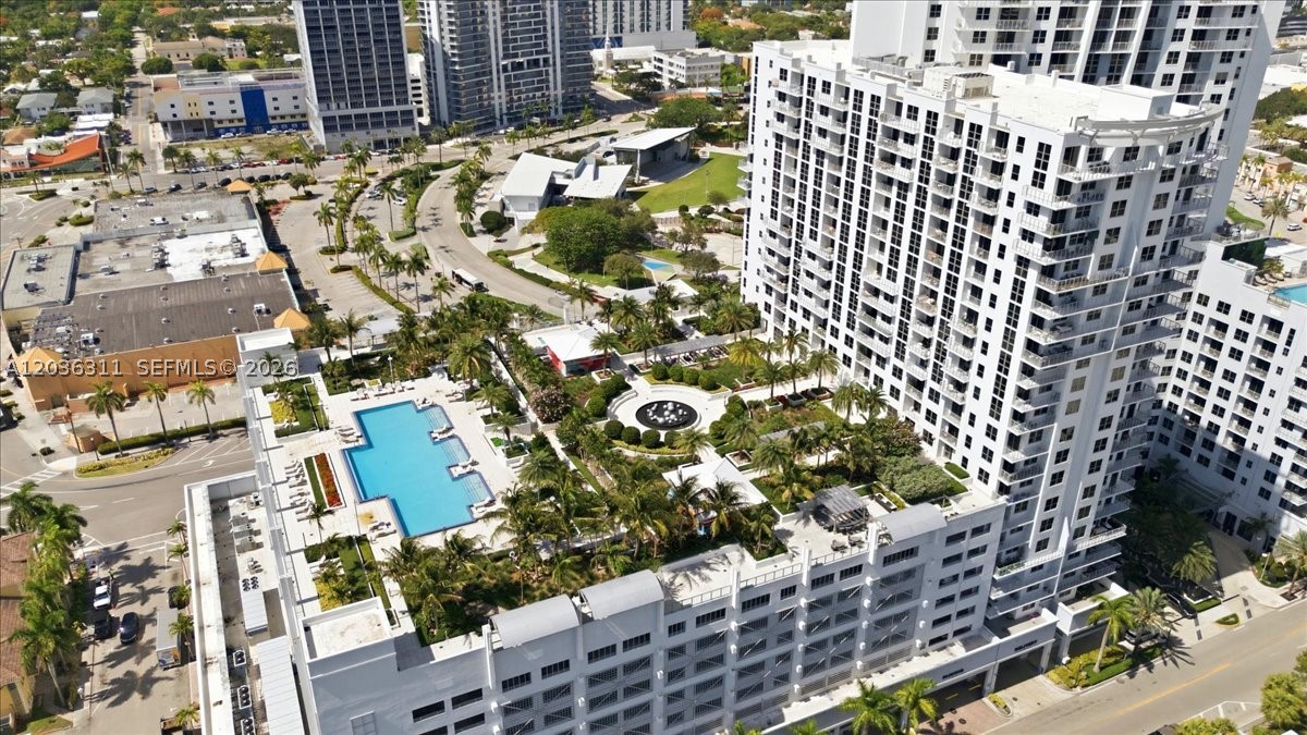 CIRC RESIDENCES CONDO - Residential