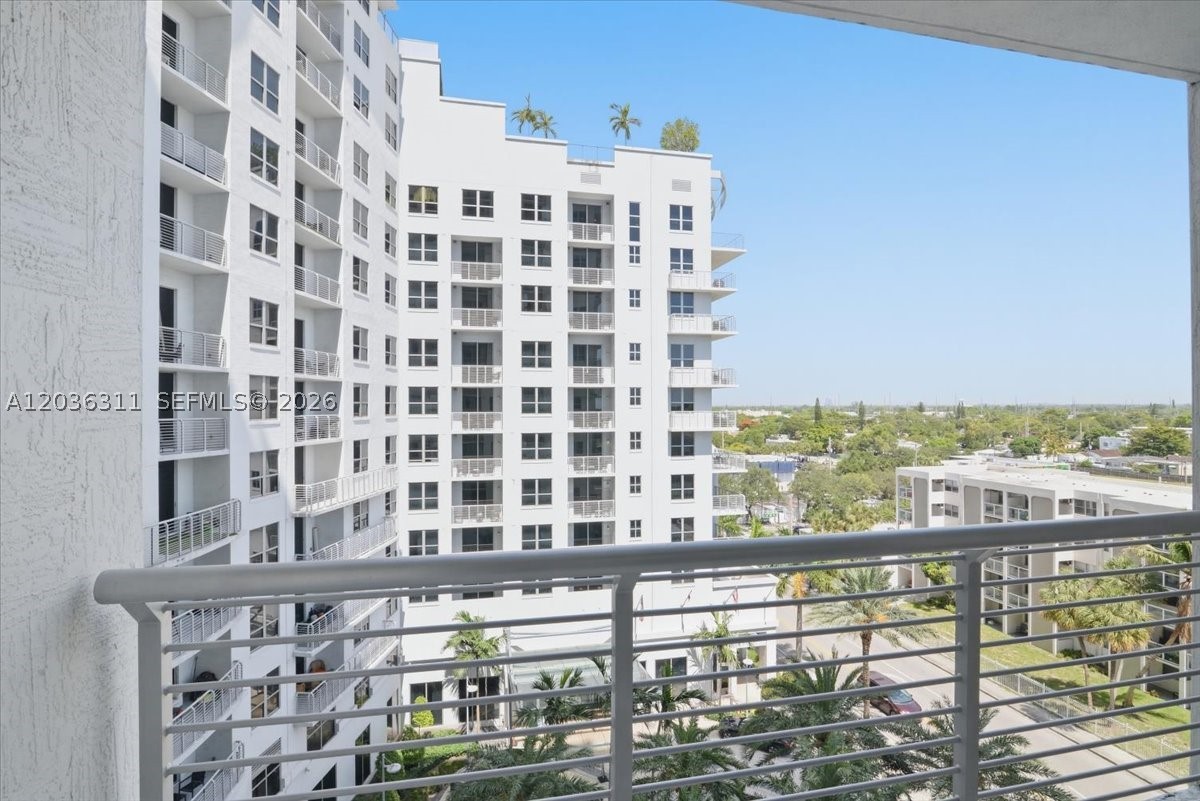 CIRC RESIDENCES CONDO - Residential