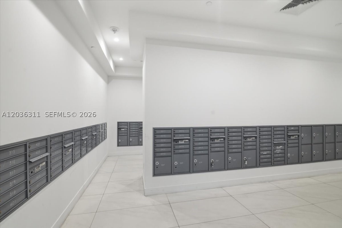 CIRC RESIDENCES CONDO - Residential