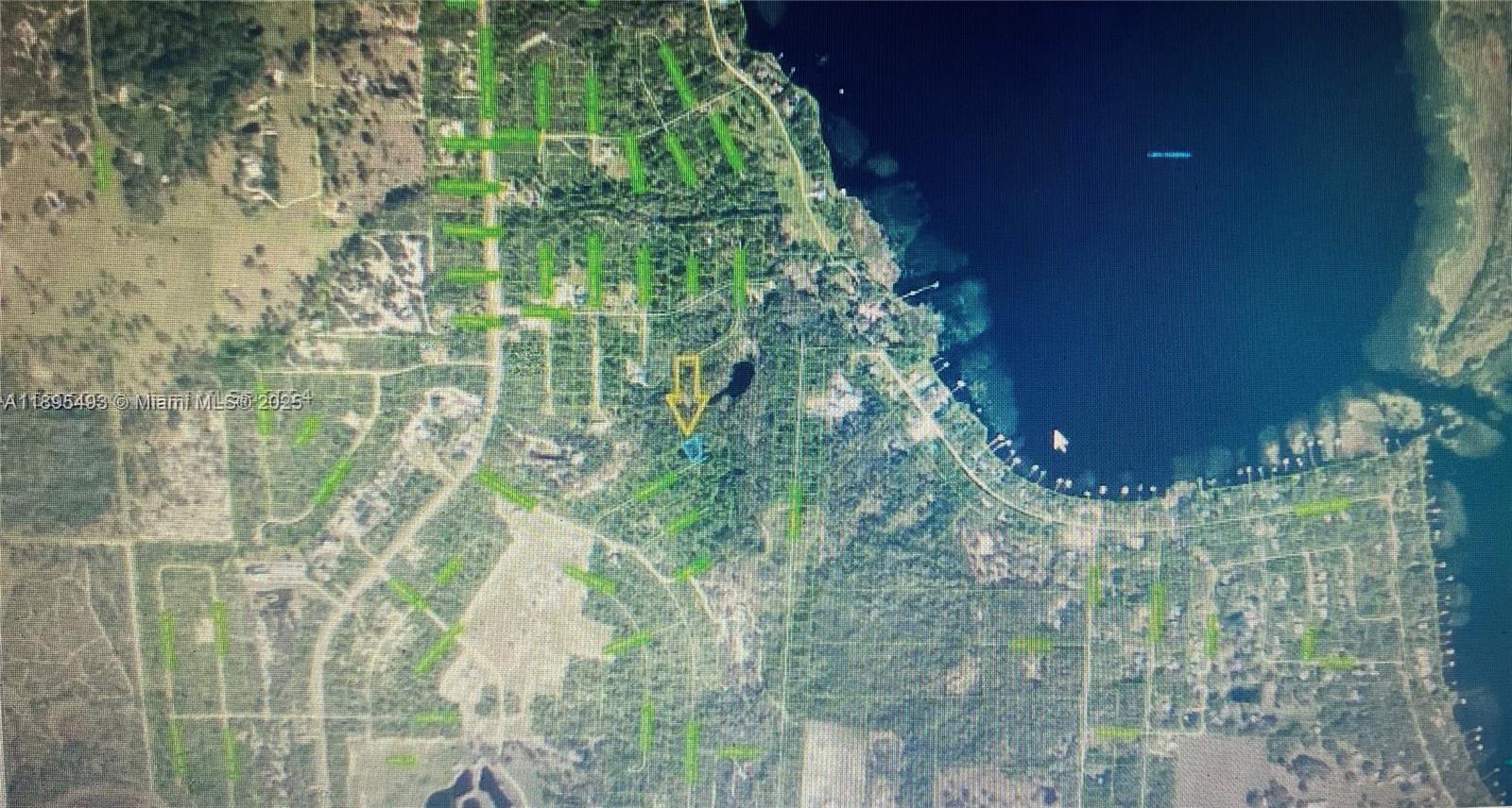 Excellent property for future investment ! The proximity of power pole to the land makes it appealing for builder or homebuyer seeking an investment in a private location. Whether you 're interested in constructing or investing in affordable land, this could be the property to acquire.