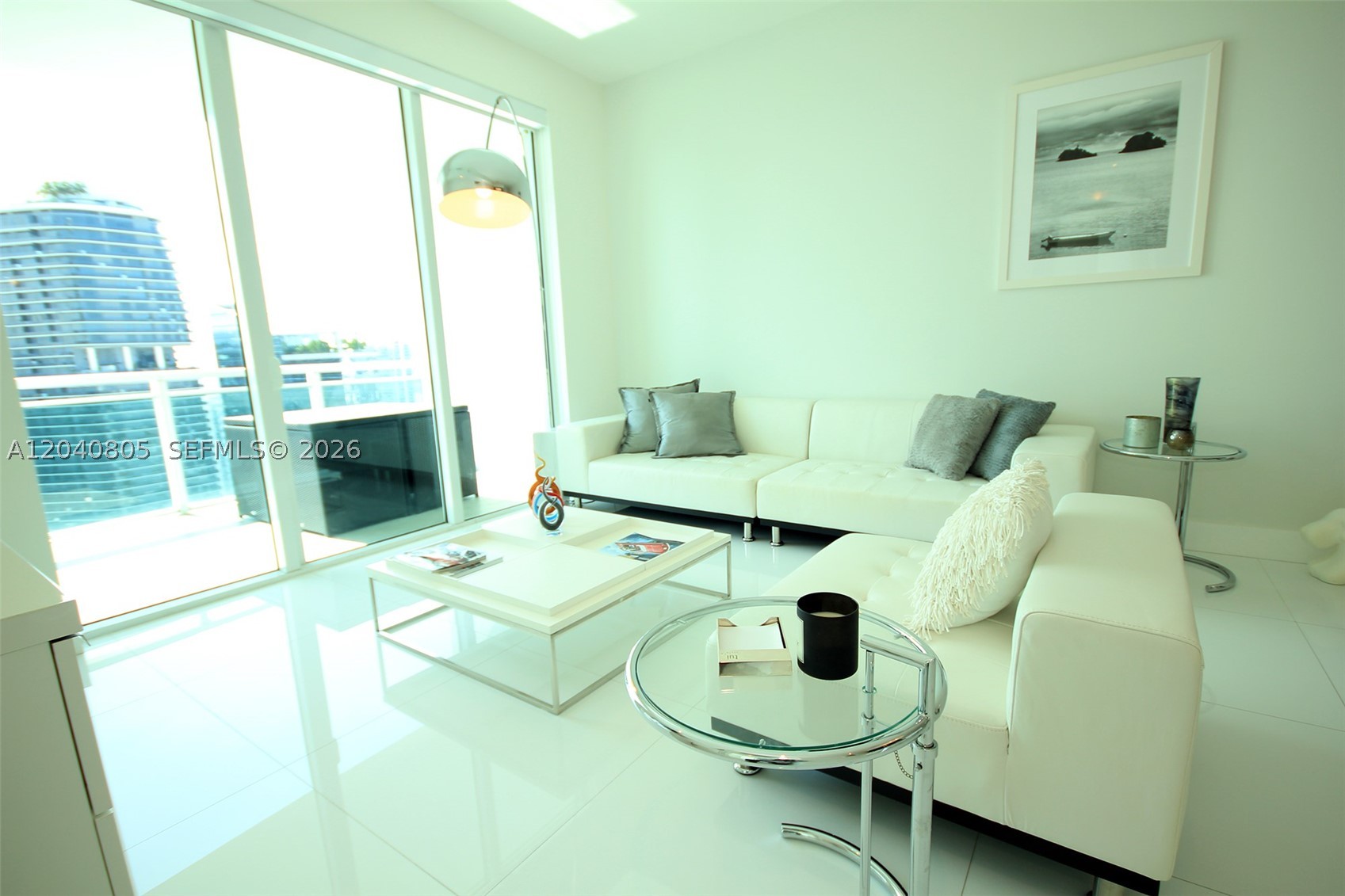 THE PLAZA 851 BRICKELL CO - Residential