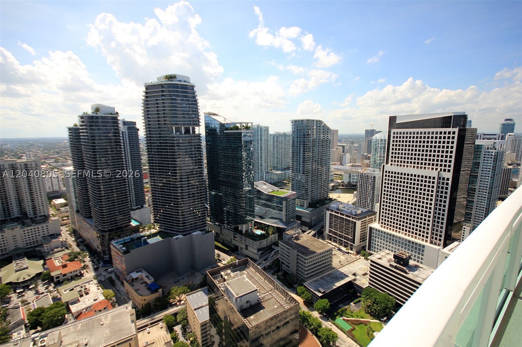 THE PLAZA 851 BRICKELL CO - Residential