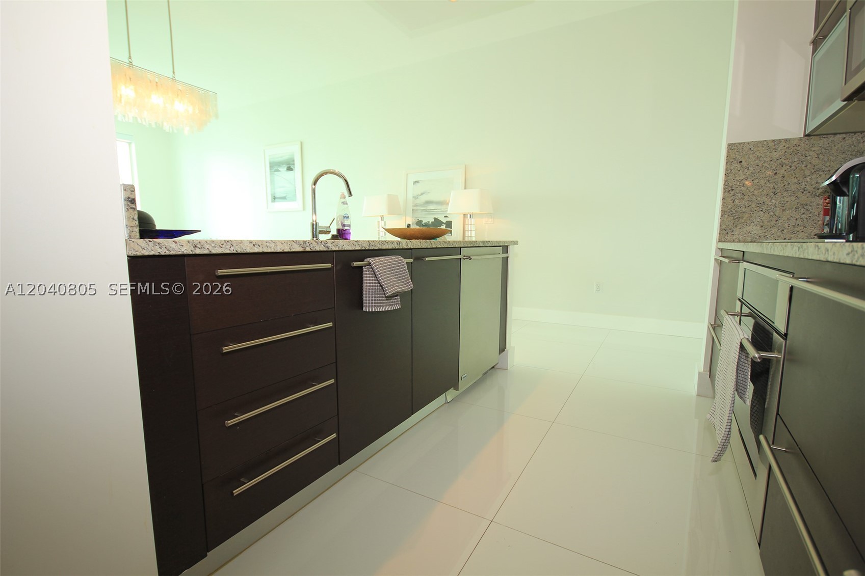 THE PLAZA 851 BRICKELL CO - Residential