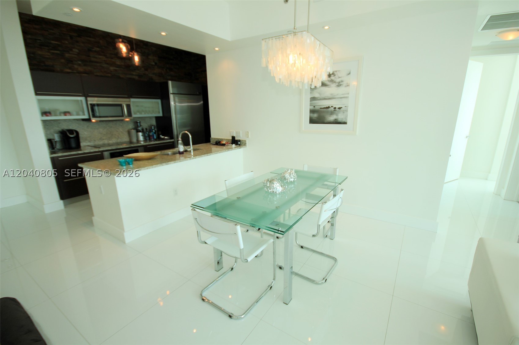 THE PLAZA 851 BRICKELL CO - Residential