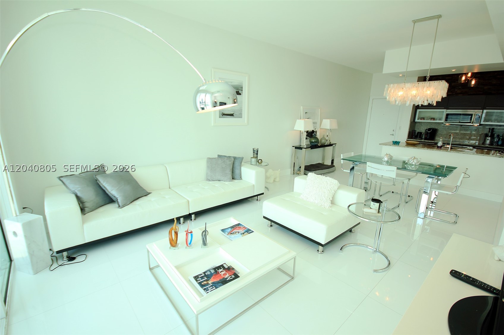 THE PLAZA 851 BRICKELL CO - Residential