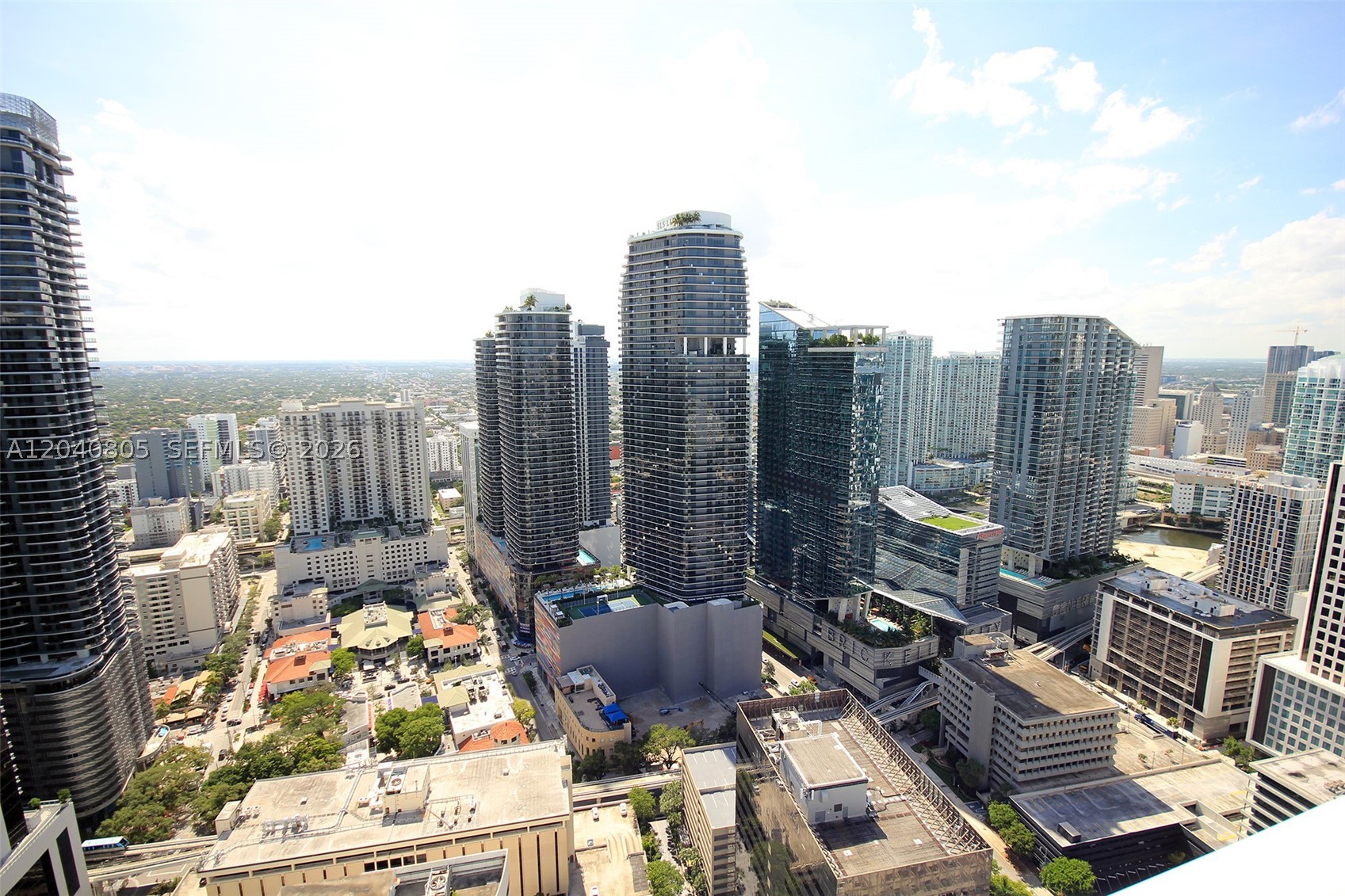 THE PLAZA 851 BRICKELL CO - Residential