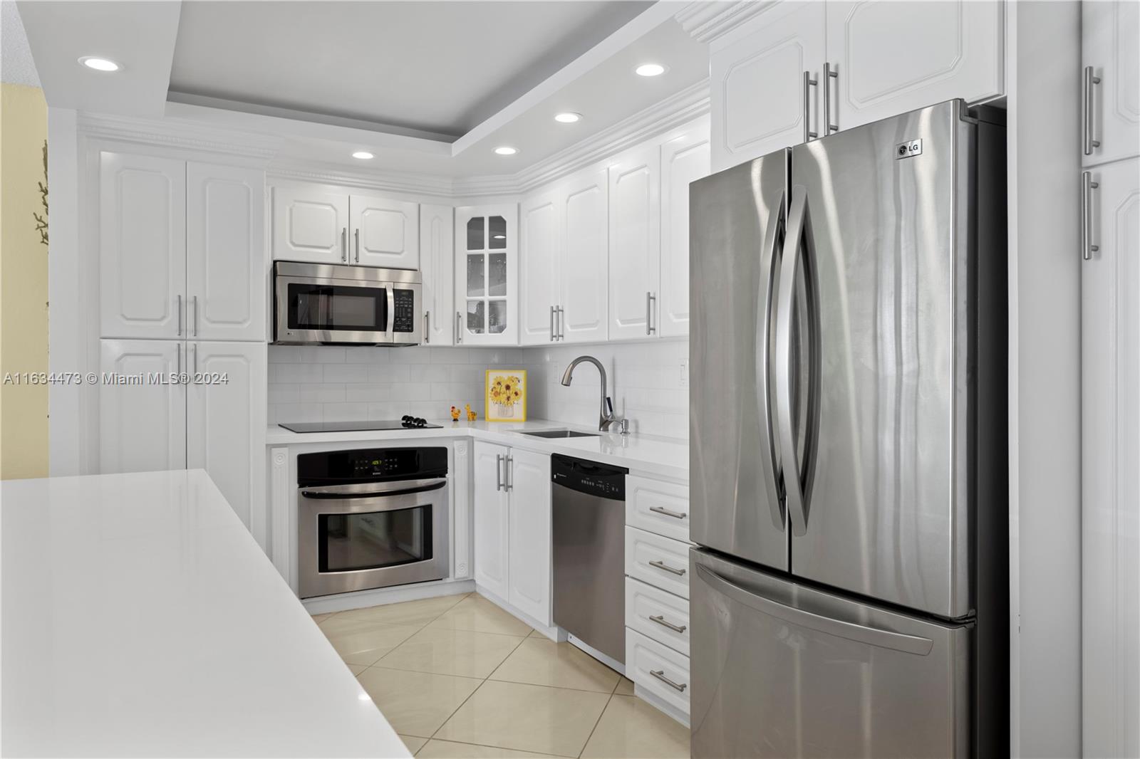 OCEANVIEW BUILDING A COND - Residential Lease