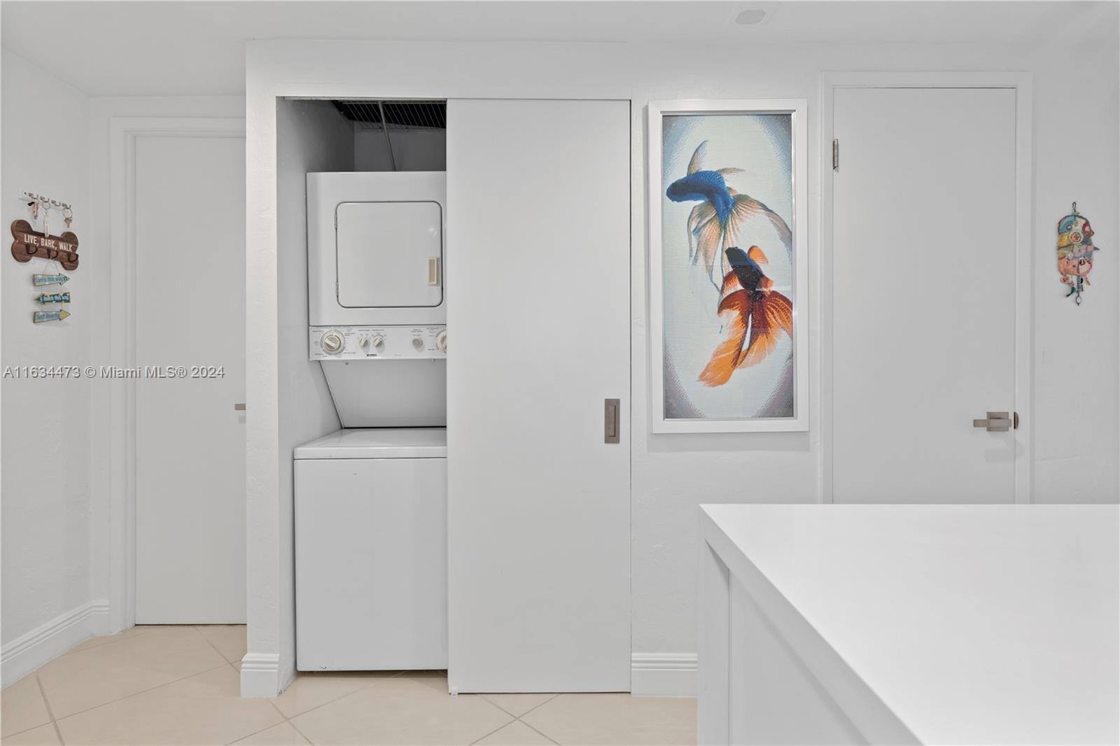 OCEANVIEW BUILDING A COND - Residential Lease