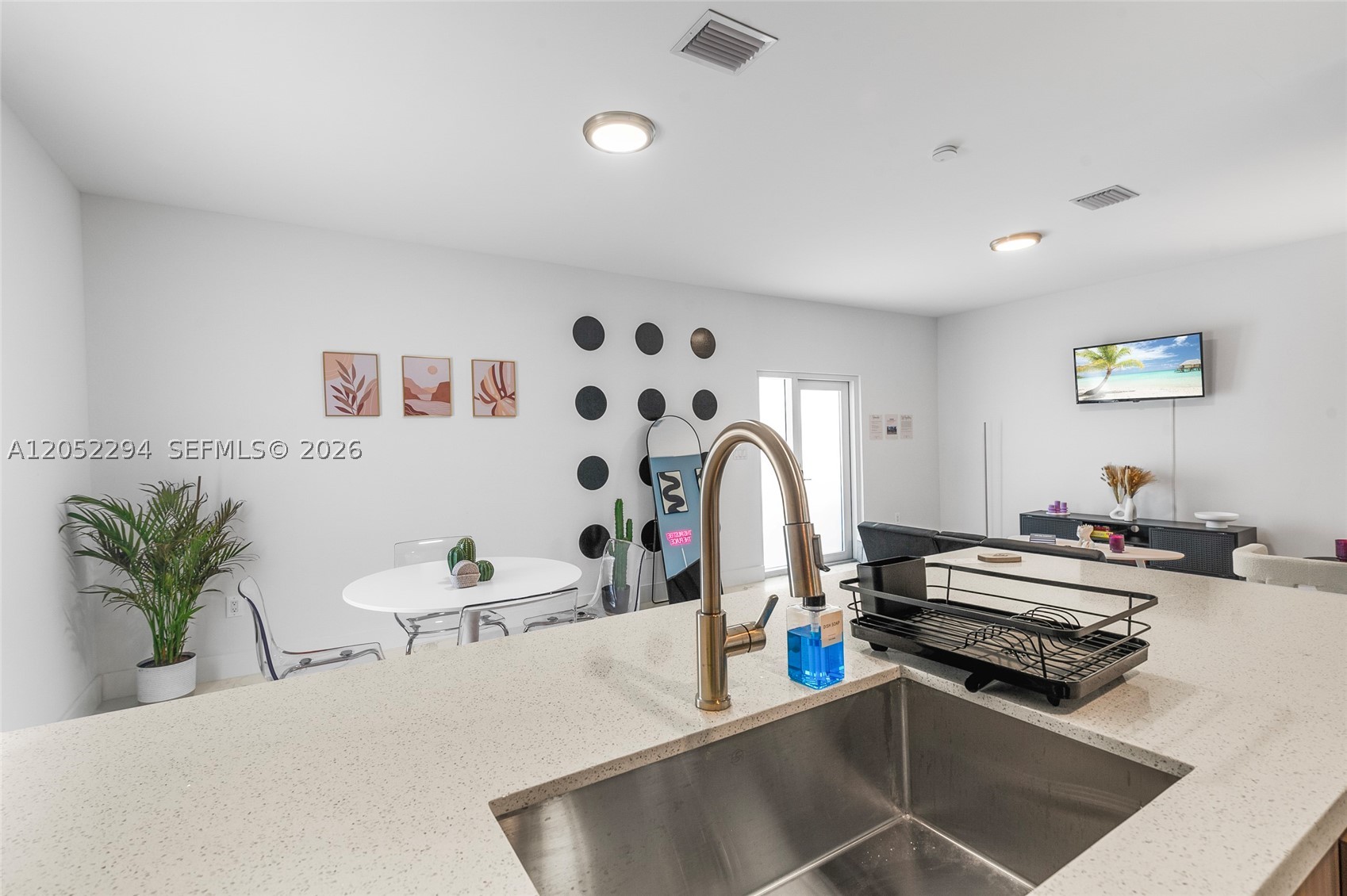 RIVERSIDE PARK - Residential Income