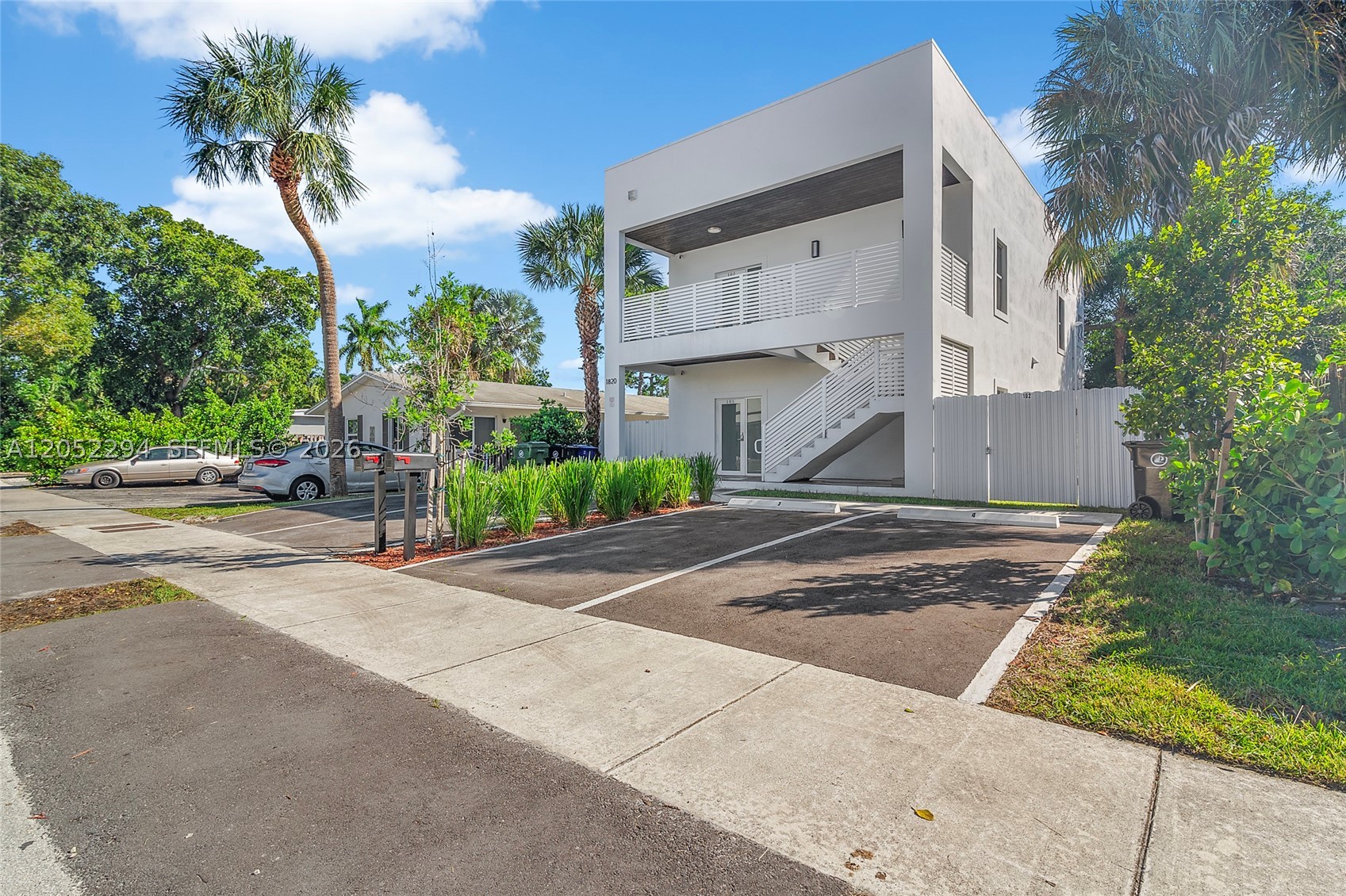 RIVERSIDE PARK - Residential Income