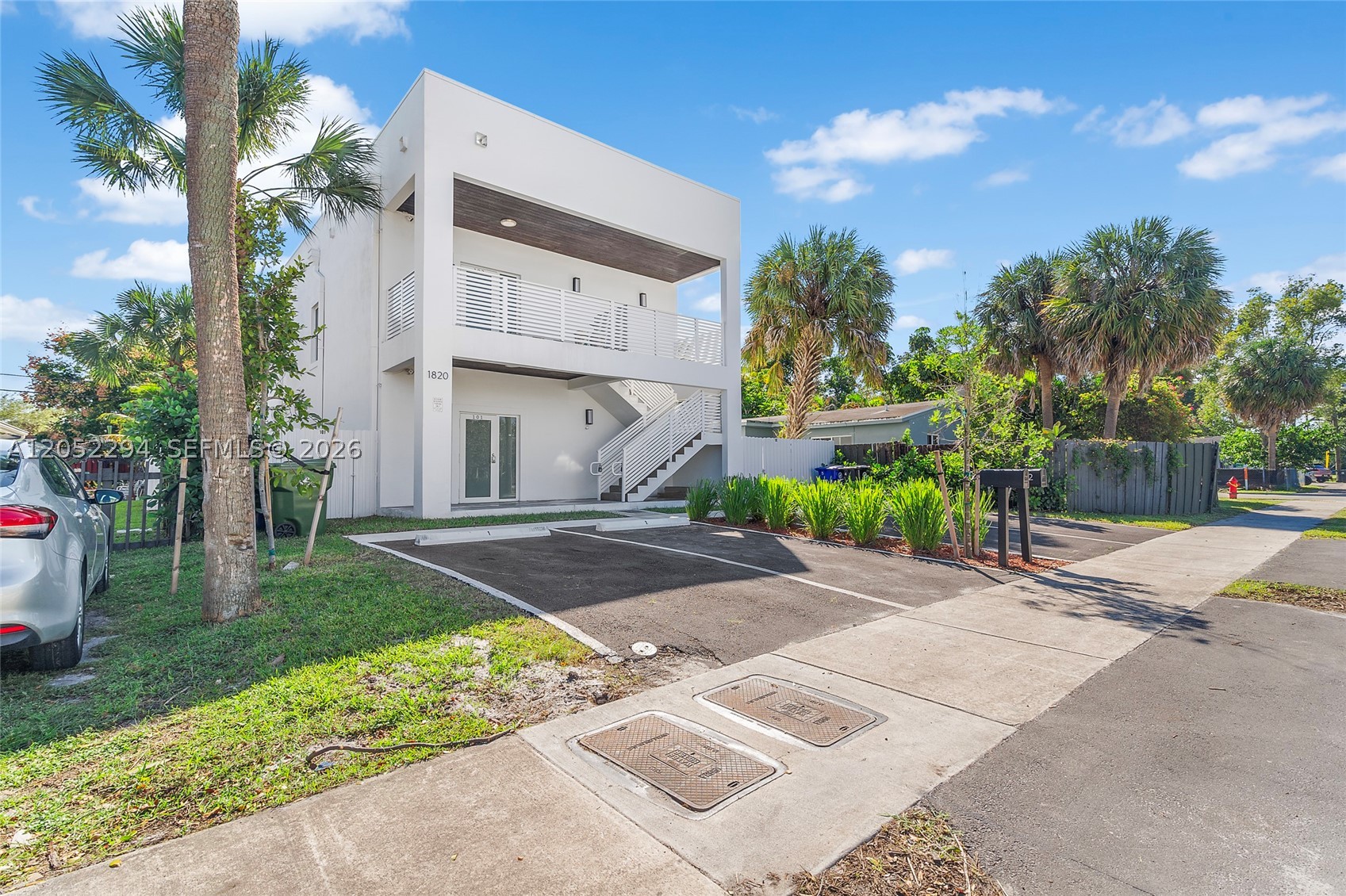 RIVERSIDE PARK - Residential Income