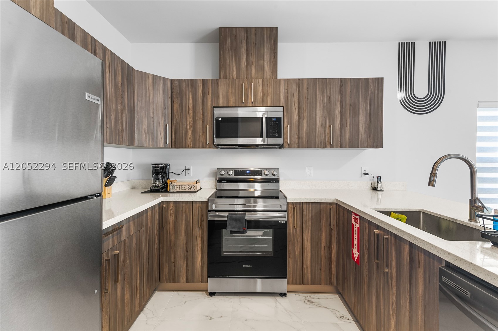 RIVERSIDE PARK - Residential Income