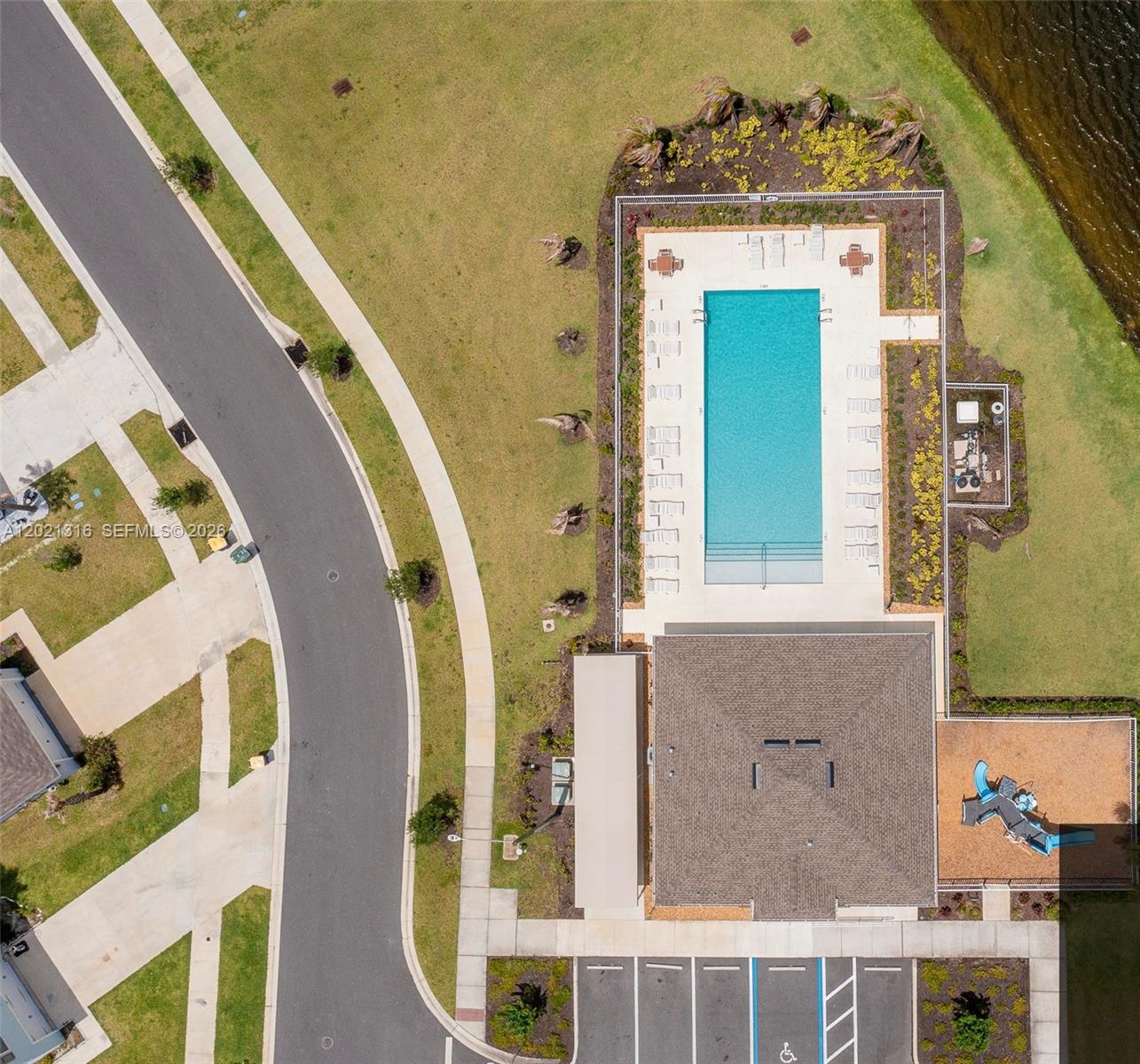 AVALON CROSSING - Residential