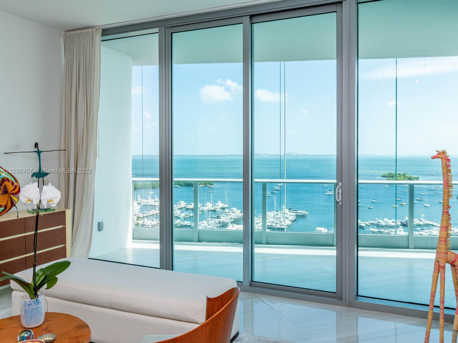 GROVENOR HOUSE CONDO - Residential