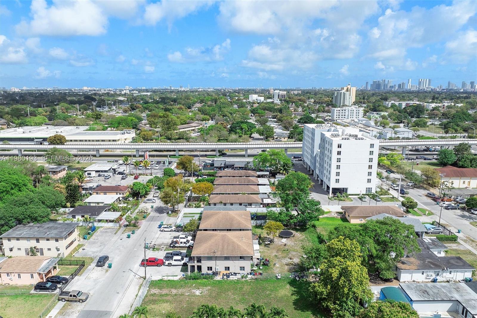 HIALEAH HEIGHTS - Land