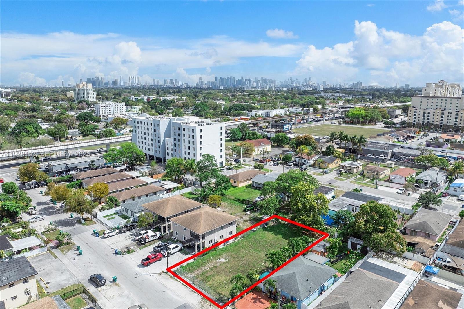 HIALEAH HEIGHTS - Land