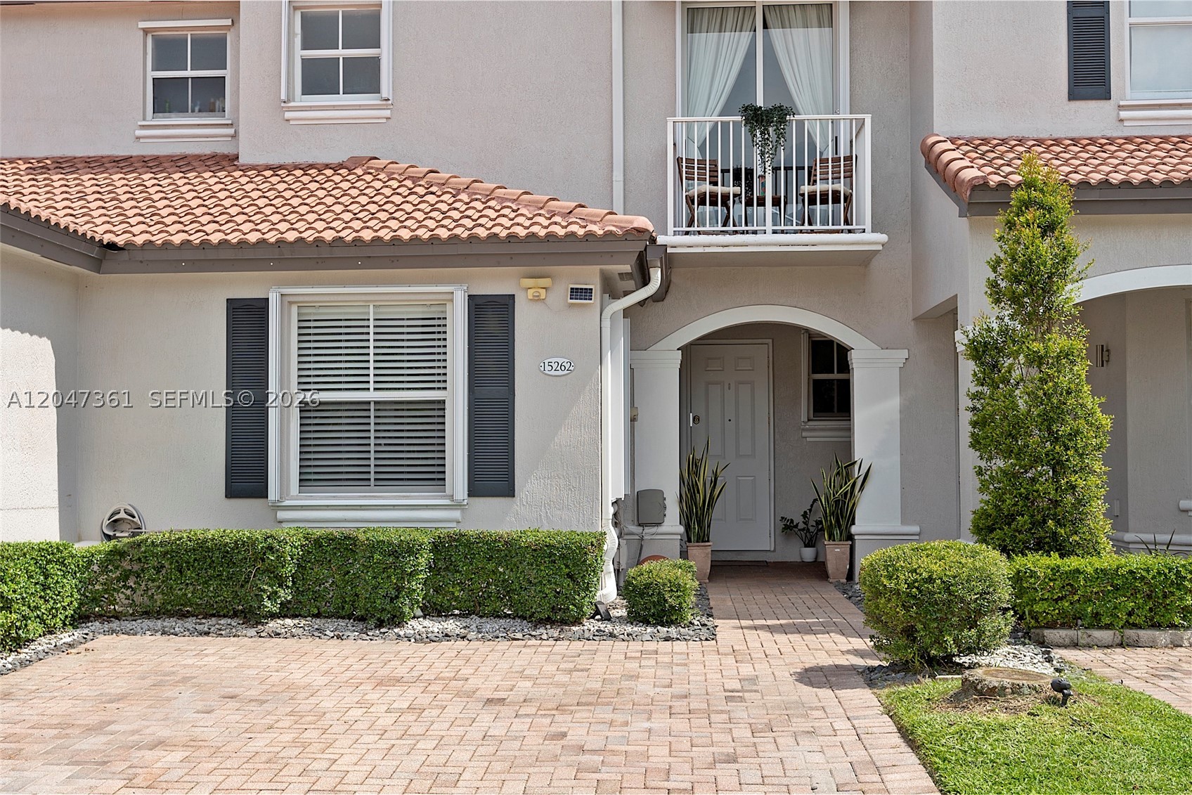 CENTURY GARDENS VILLAS - Residential Lease