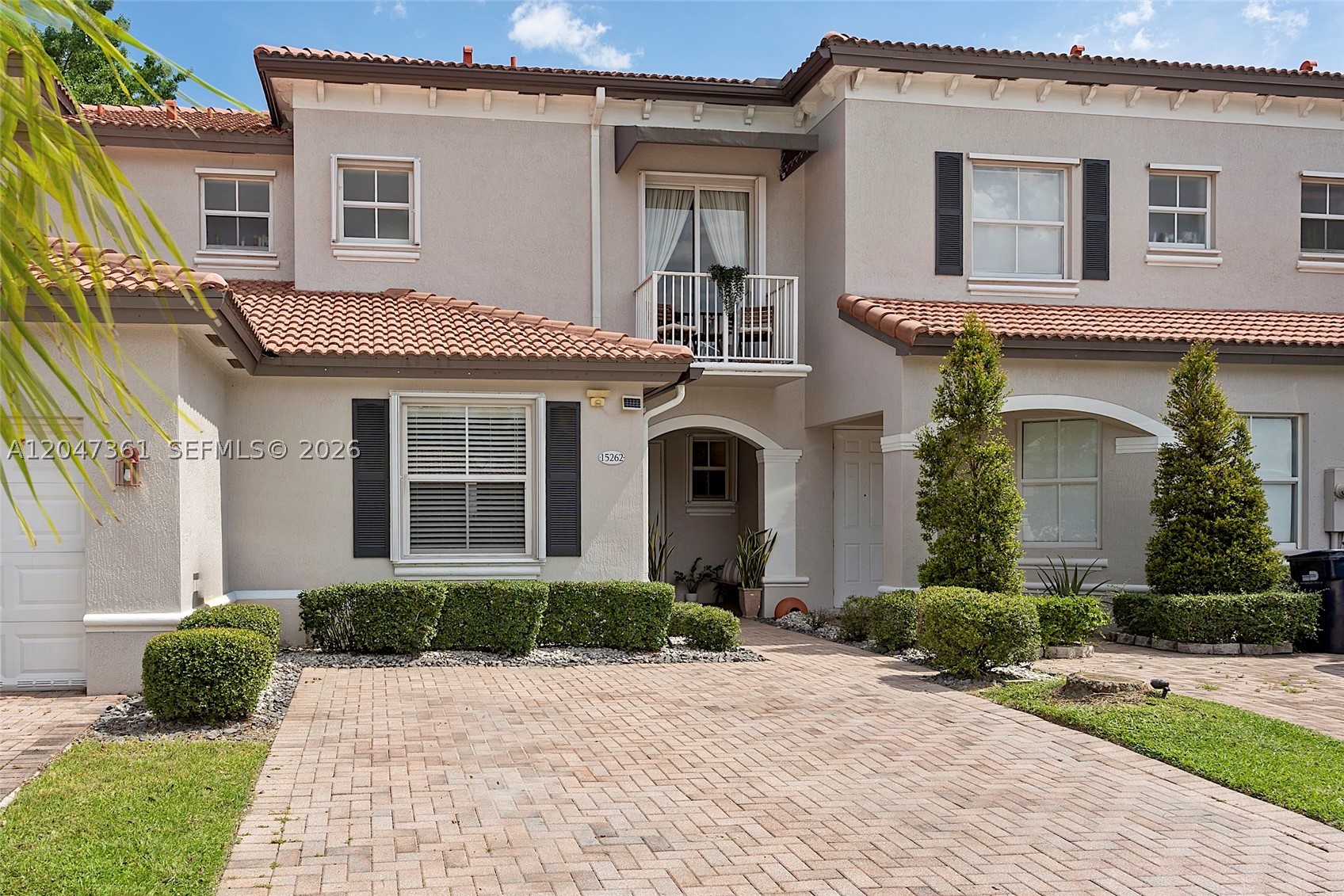 CENTURY GARDENS VILLAS - Residential Lease