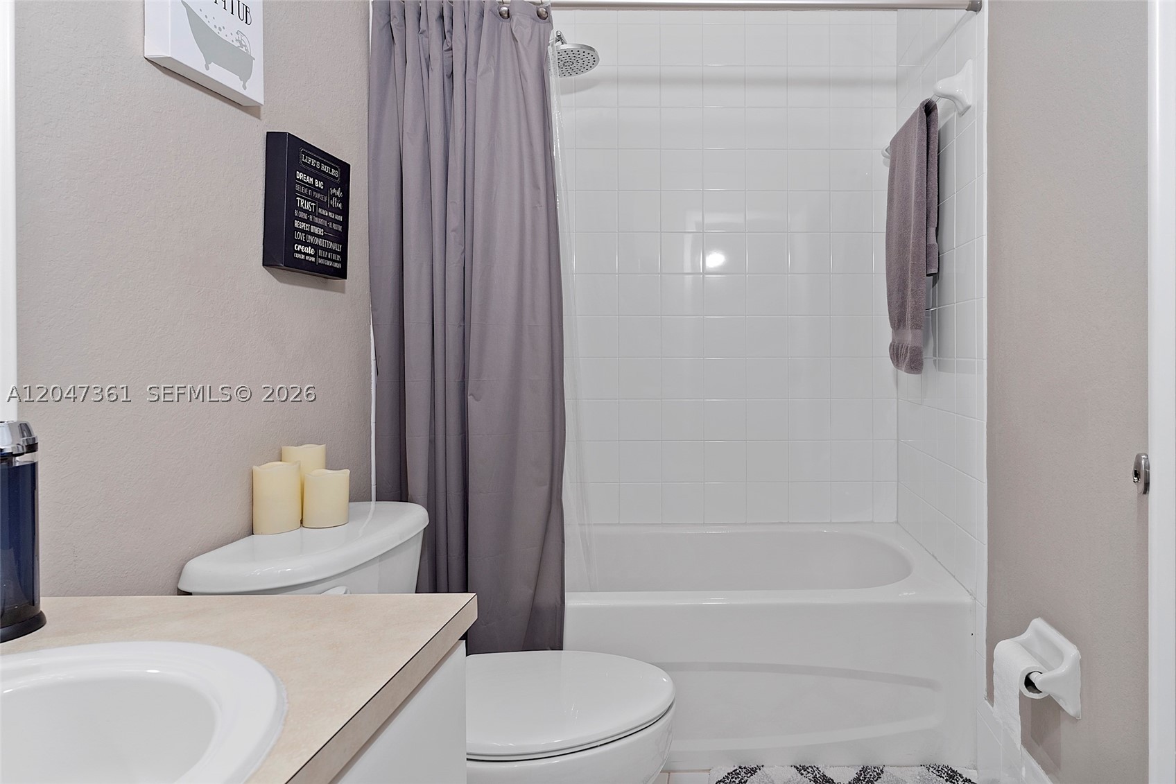 CENTURY GARDENS VILLAS - Residential Lease