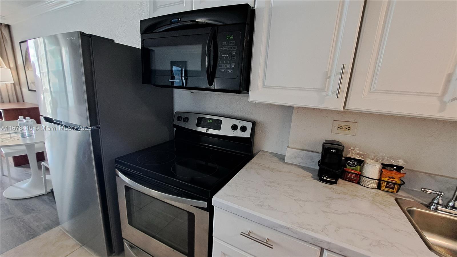 THE AVENTURA BEACH CLUB C - Residential