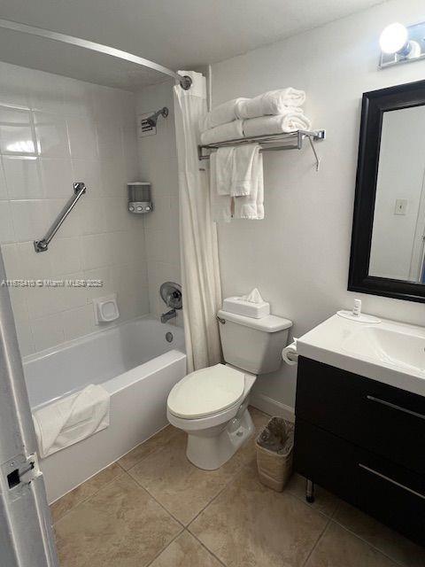 THE AVENTURA BEACH CLUB C - Residential