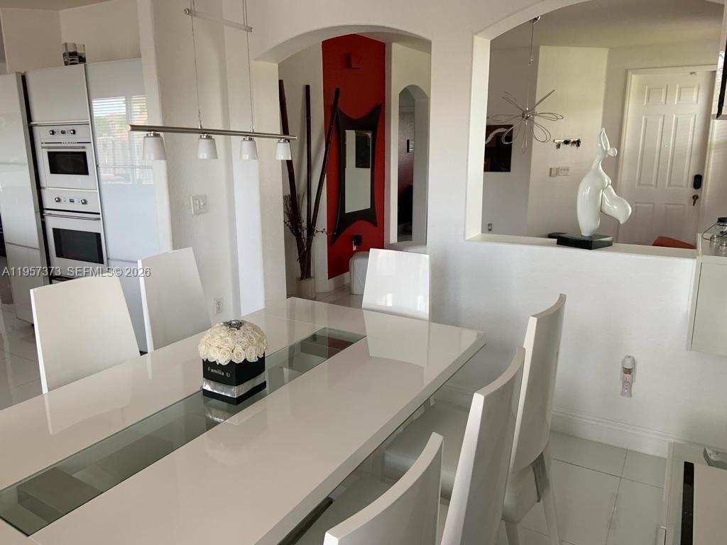 DORAL ISLES NORTH SEC ONE - Residential