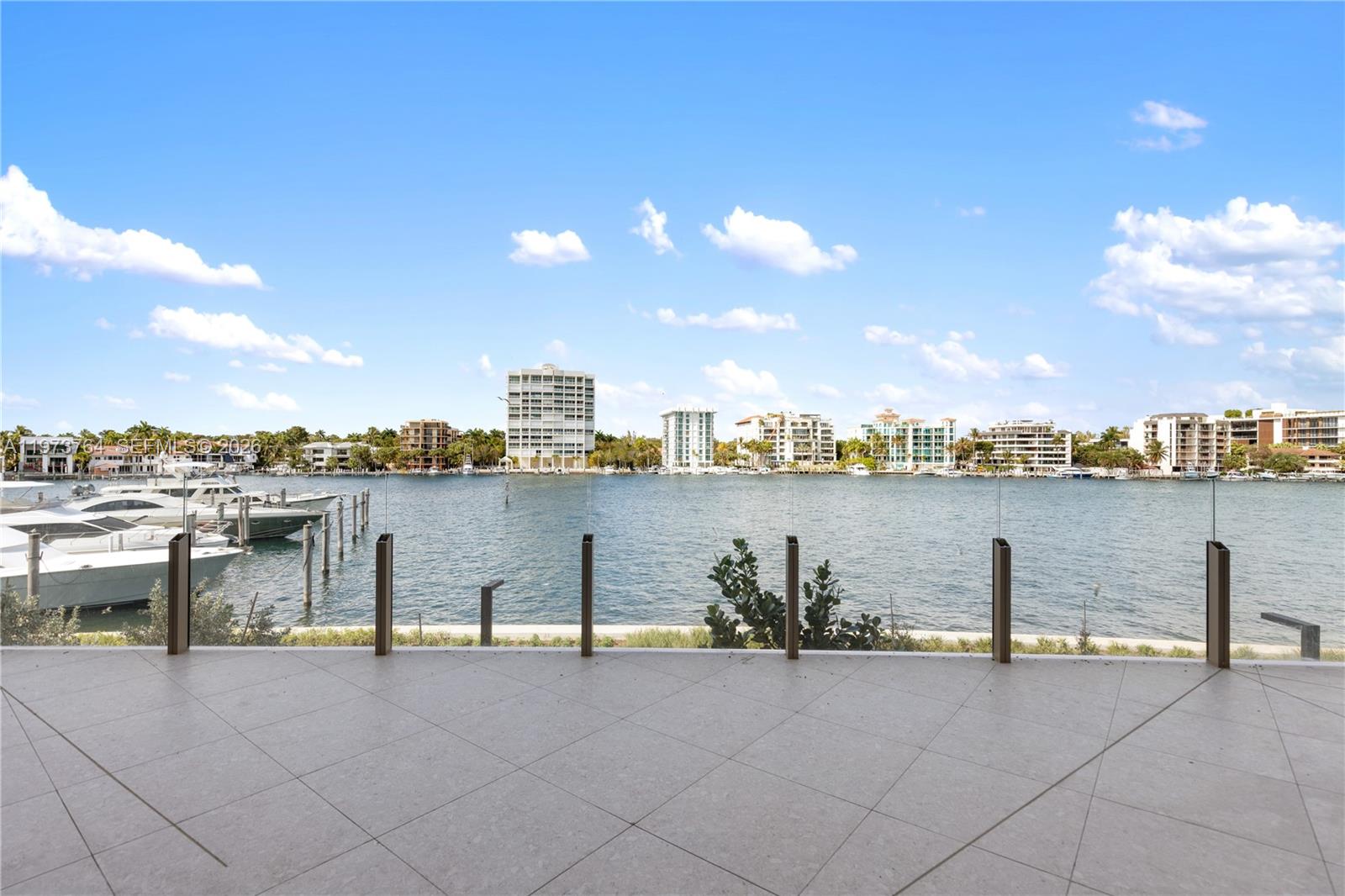 Vita Grove Isle - Residential