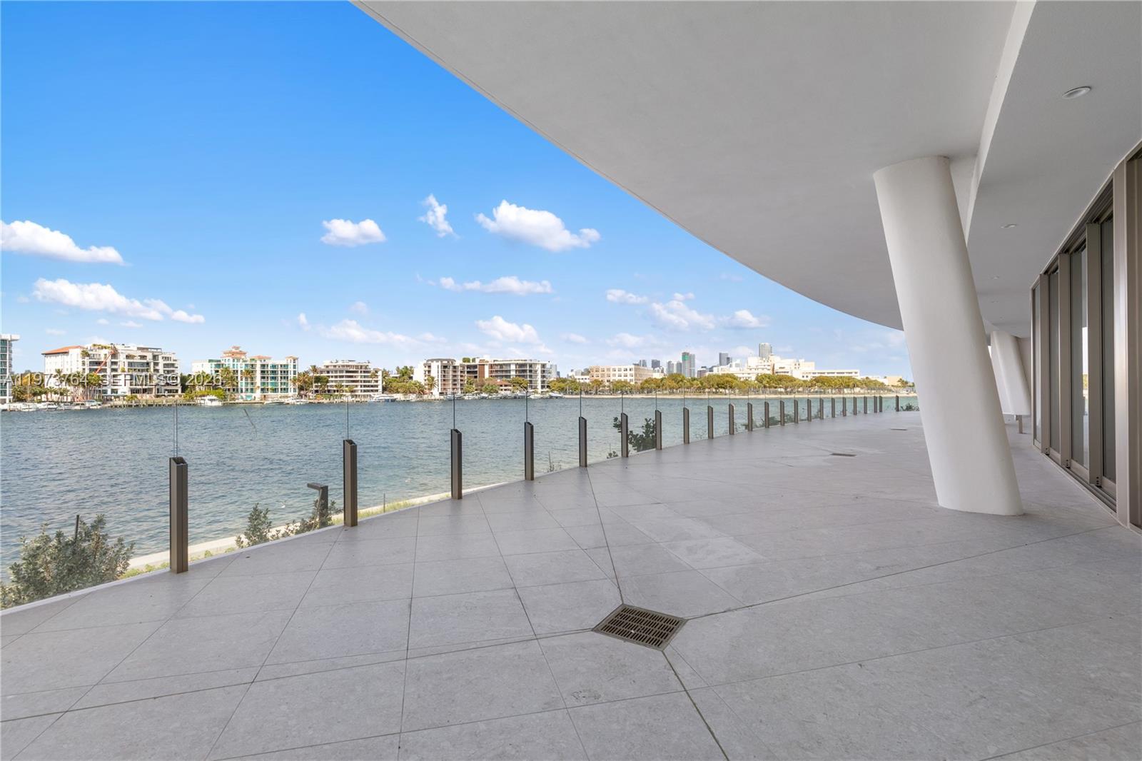 Vita Grove Isle - Residential