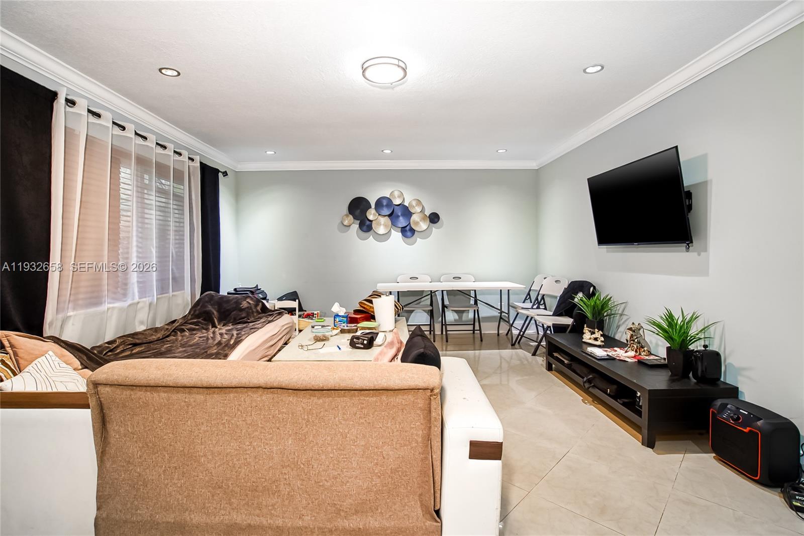 ELSINORE BEACH BOULEVARD - Residential Income