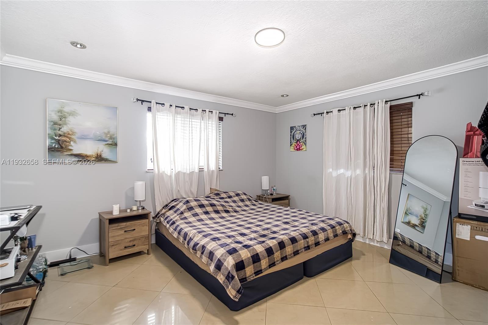 ELSINORE BEACH BOULEVARD - Residential Income