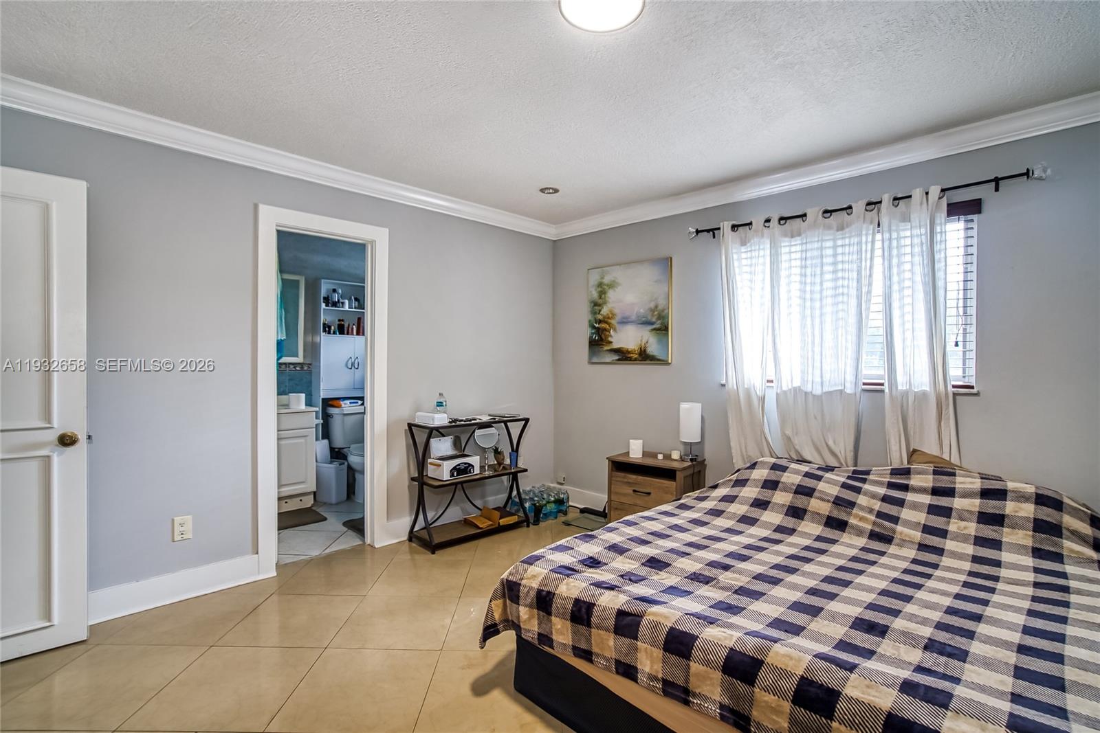 ELSINORE BEACH BOULEVARD - Residential Income