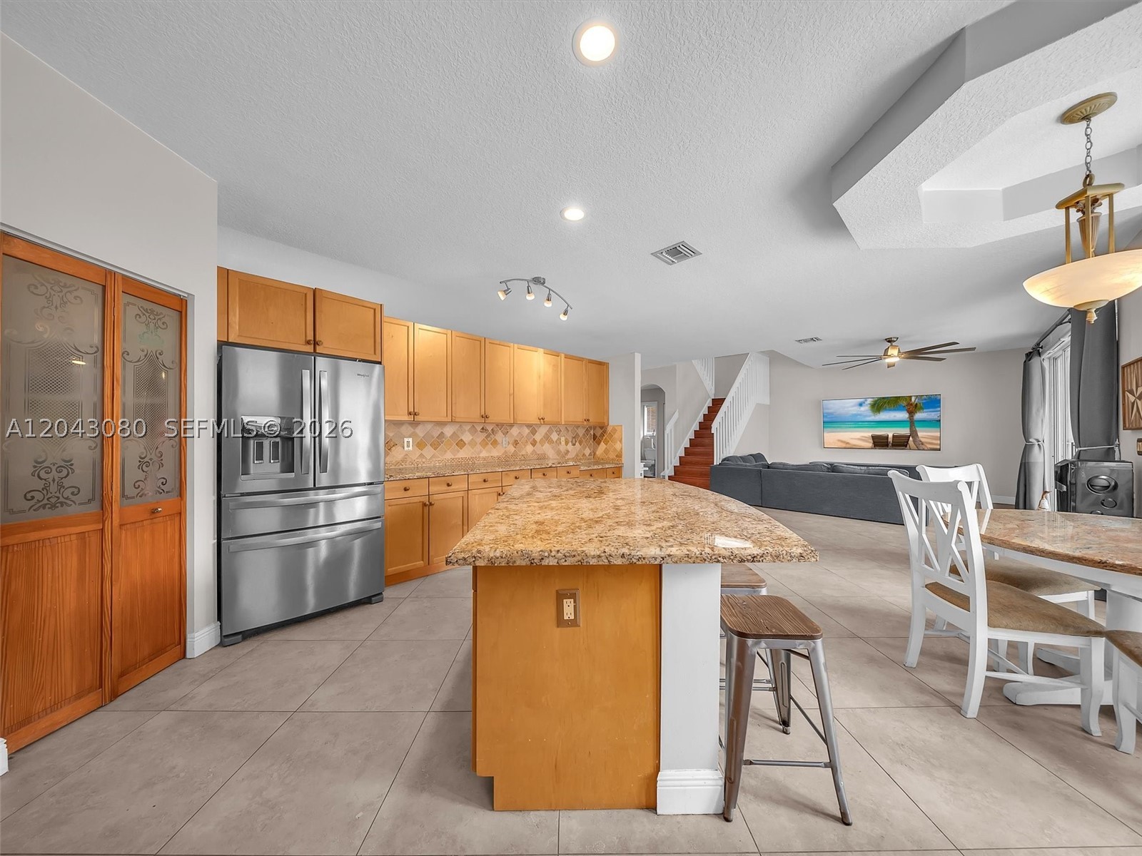 RIVIERA ISLES/CAPRI - Residential
