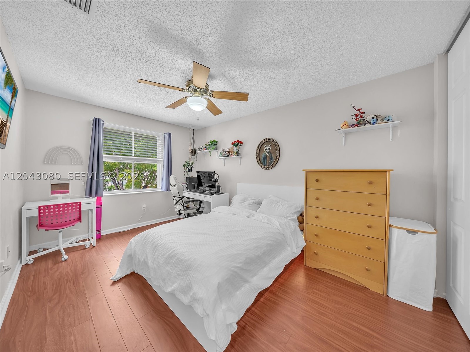 RIVIERA ISLES/CAPRI - Residential