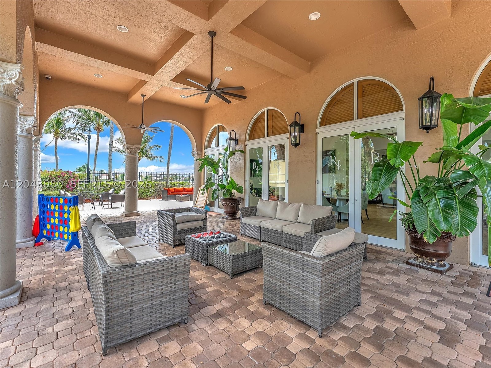 RIVIERA ISLES/CAPRI - Residential