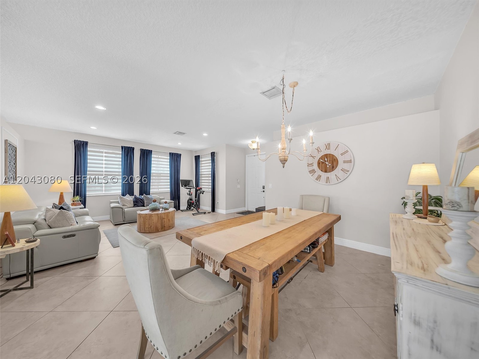 RIVIERA ISLES/CAPRI - Residential