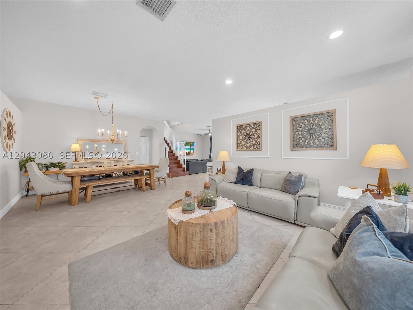 RIVIERA ISLES/CAPRI - Residential