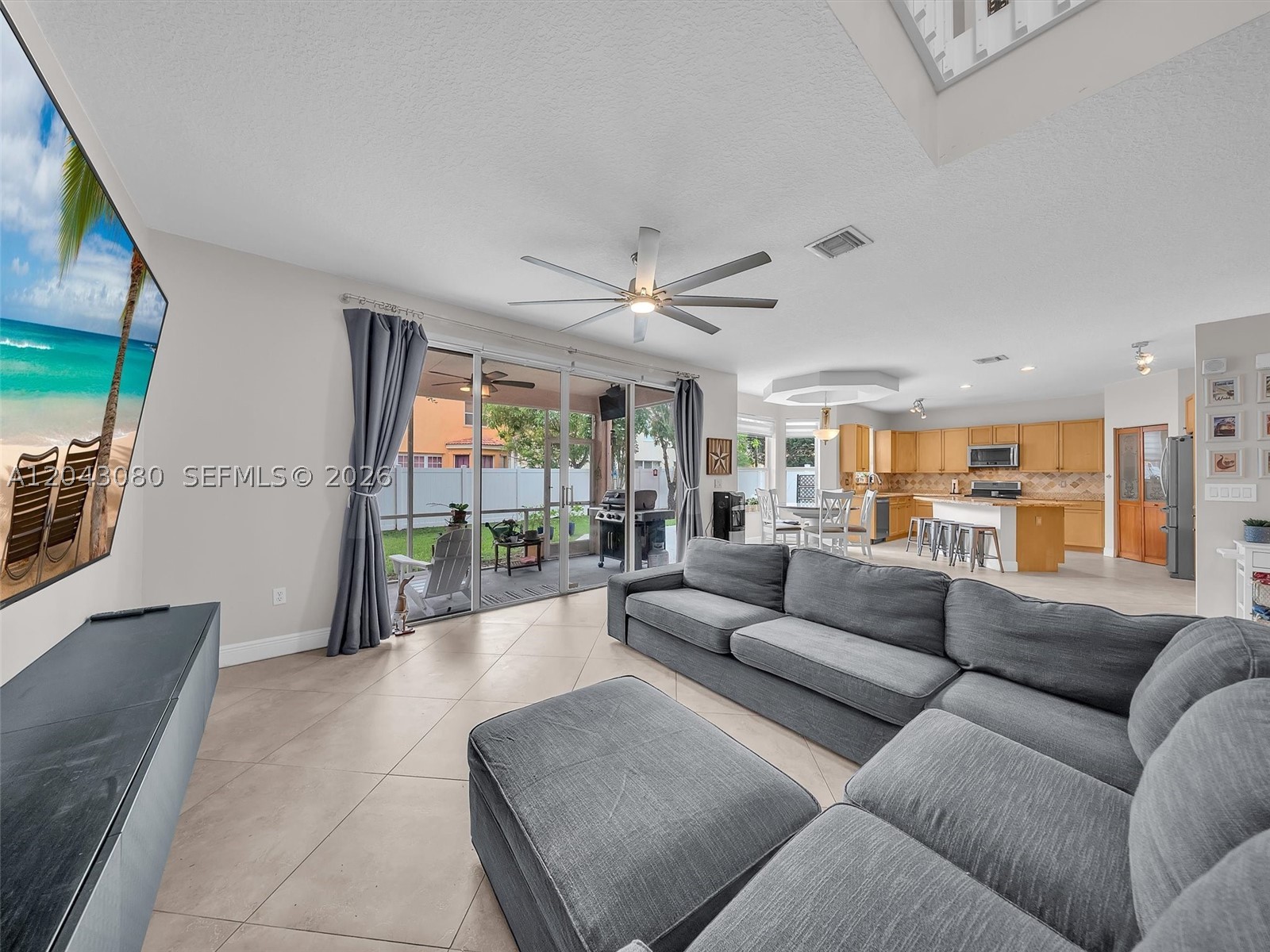 RIVIERA ISLES/CAPRI - Residential
